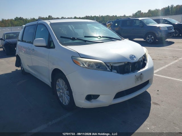 Aukcja sprzedaży 2015 Toyota Sienna Xle 7 Passenger, vin: 5TDDK3DC4FS125686, numer aukcji: 12701733
