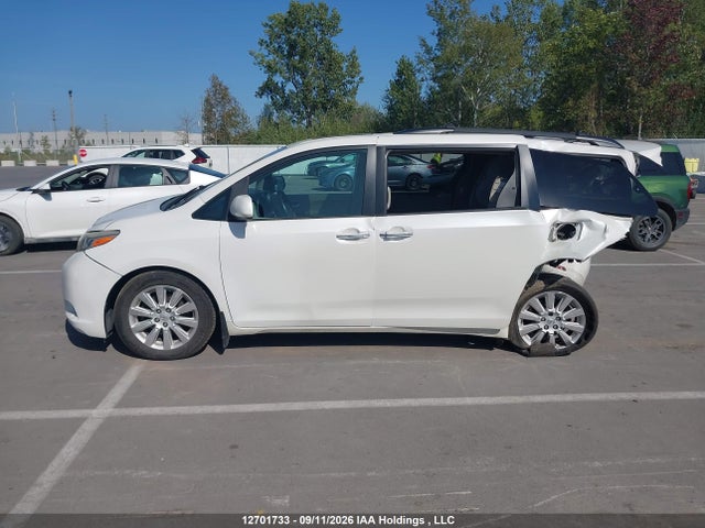 Aukcja sprzedaży 2015 Toyota Sienna Xle 7 Passenger, vin: 5TDDK3DC4FS125686, numer aukcji: 12701733