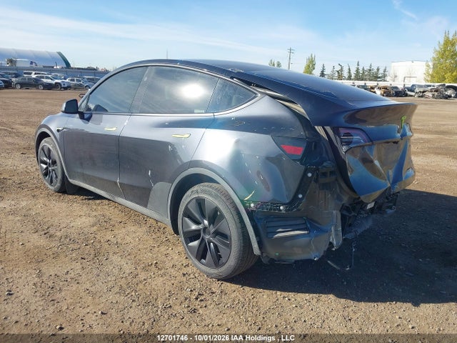 Tesla Model Y 2025 7SAYGDEEXSF293455 Image 3