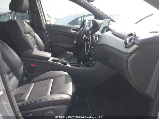 WDDMH4GB9HJ435717 Mercedes-Benz B 250 4matic