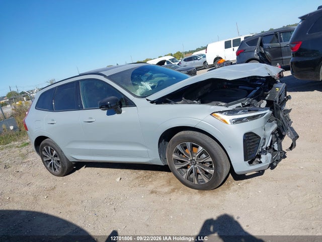 Volvo Xc60 B5 Plus Dark Theme 2024 LYVL12RL4RB741044 Image 13