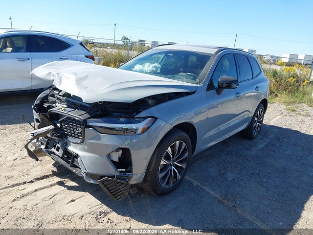 Volvo Xc60 B5 Plus Dark Theme 2024 LYVL12RL4RB741044 Image 2