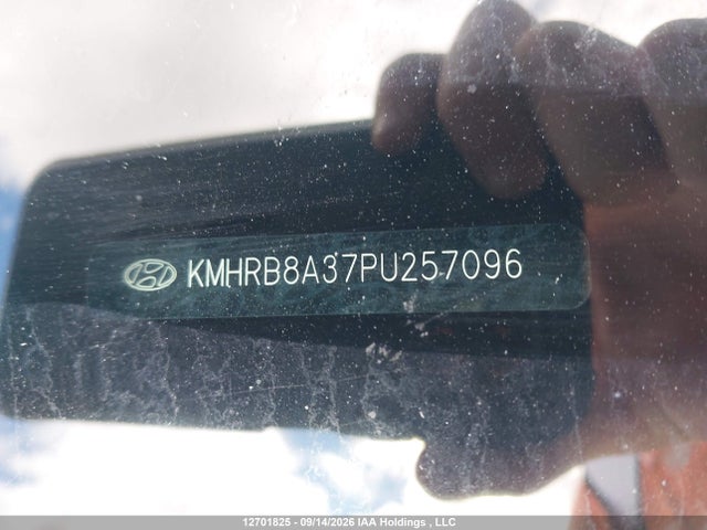 12701825 :رقم المزاد ، KMHRB8A37PU257096 vin ، 2023 Hyundai Venue Essential مزاد بيع