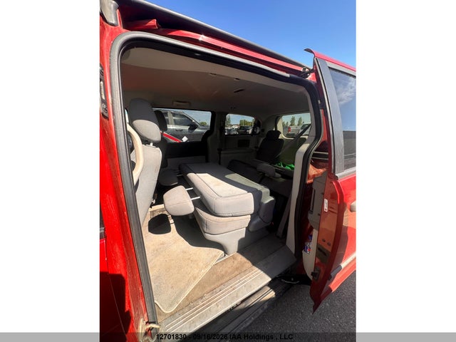 2010 Dodge Grand Caravan Se მანქანა იყიდება აუქციონზე, vin: 2D4RN4DE6AR110826, აუქციონის ნომერი: 12701830