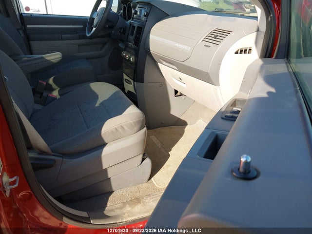2010 Dodge Grand Caravan Se მანქანა იყიდება აუქციონზე, vin: 2D4RN4DE6AR110826, აუქციონის ნომერი: 12701830