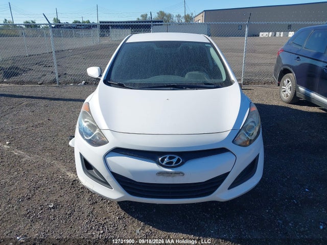 2014 Hyundai Elantra Gt Gl მანქანა იყიდება აუქციონზე, vin: KMHD25LH4EU231487, აუქციონის ნომერი: 12701900