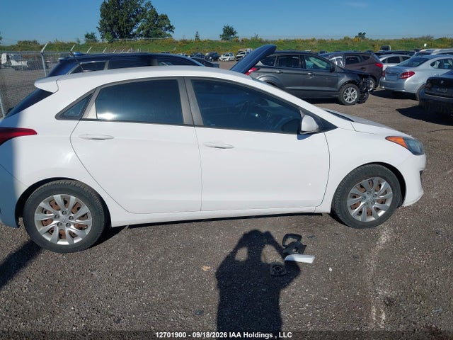 2014 Hyundai Elantra Gt Gl მანქანა იყიდება აუქციონზე, vin: KMHD25LH4EU231487, აუქციონის ნომერი: 12701900