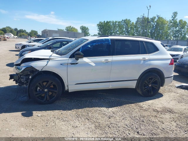 Продажа на аукционе авто 2023 Volkswagen Tiguan Comfortline R-line Black, vin: 3VV8B7AX3PM100460, номер лота: 12701910