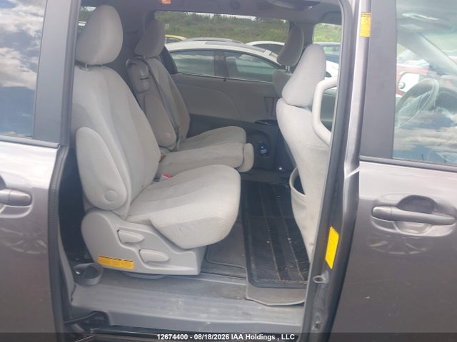 Toyota Sienna Le V6 2014 5TDKK3DC9ES426377 Image 8