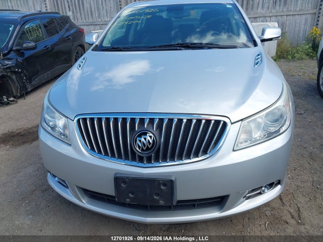 12701926 :رقم المزاد ، 1G4G55E32DF214244 vin ، 2013 Buick Lacrosse مزاد بيع