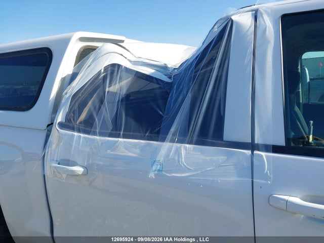 Продажа на аукционе авто 2016 Chevrolet Silverado 1500 1lt, vin: 3GCUKREC5GG156723, номер лота: 12695924