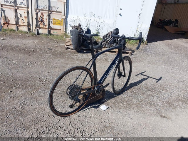 12701938 :رقم المزاد ، WTU125T0007R vin ، 2020 Trek Domane Slr 7 مزاد بيع
