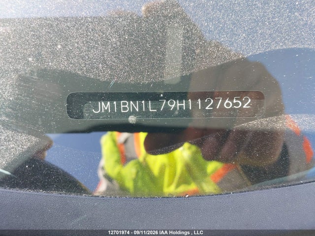 Mazda MAZDA3 2017 JM1BN1L79H1127652 Image 18