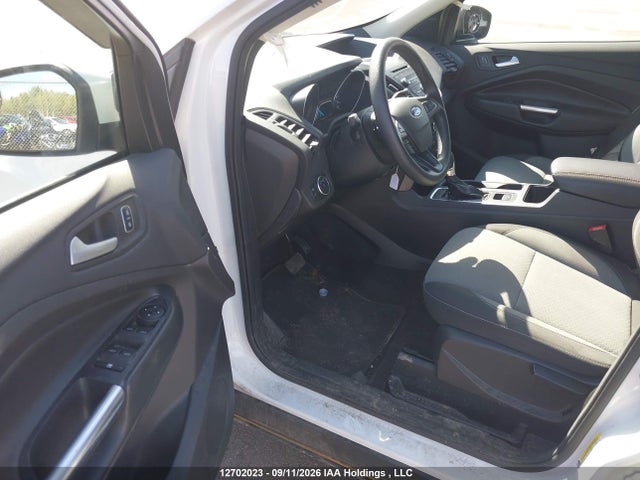 12702023 :رقم المزاد ، 1FMCU9G90HUD31543 vin ، 2017 Ford Escape Se مزاد بيع