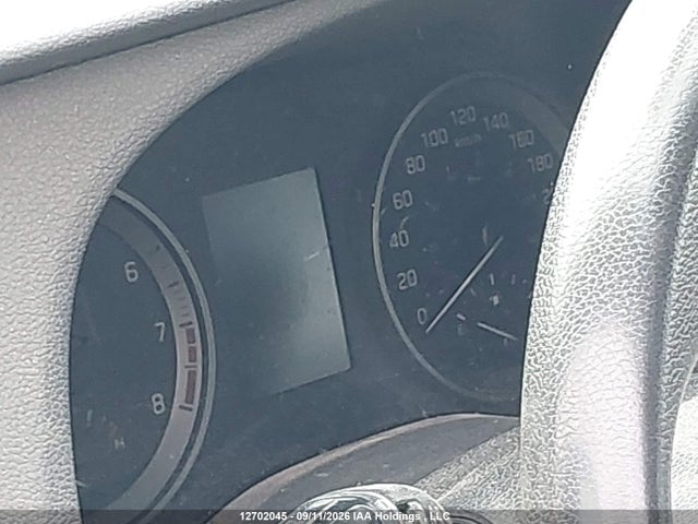 KM8J23A47HU450410 Hyundai TUCSON SE