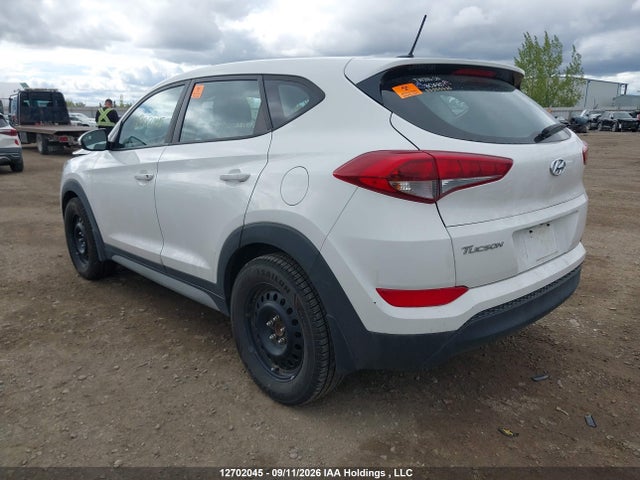 KM8J23A47HU450410 Hyundai TUCSON SE