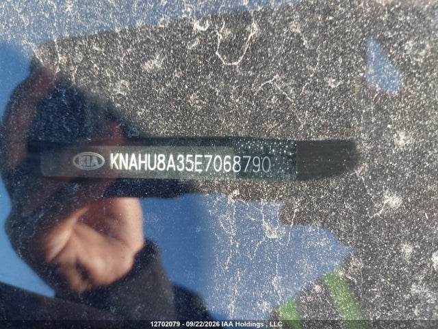 KNAHU8A35E7068790 KIA Rondo