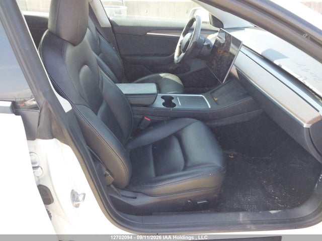 5YJ3E1EB9NF297583 Tesla MODEL 3