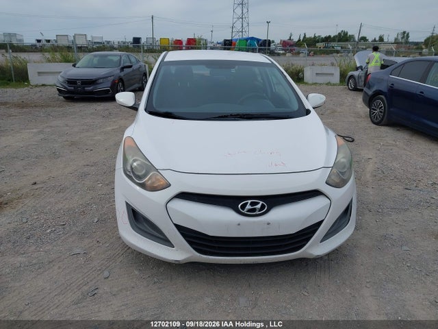 Продаж на аукціоні авто 2014 Hyundai Elantra Gt, vin: KMHD25LH9EU161081, номер лоту: 12702109
