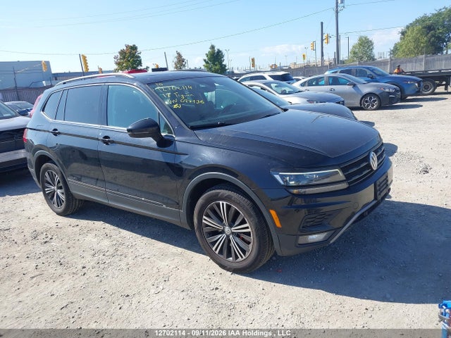 Продаж на аукціоні авто 2018 Volkswagen Tiguan Highline, vin: 3VV4B7AX6JM098936, номер лоту: 12702114