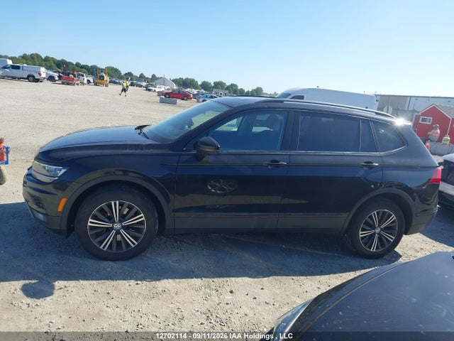 Продаж на аукціоні авто 2018 Volkswagen Tiguan Highline, vin: 3VV4B7AX6JM098936, номер лоту: 12702114