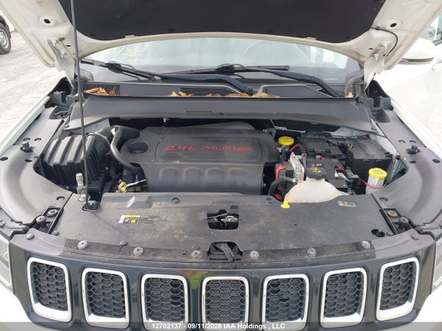 Jeep Compass Limited 2018 3C4NJDCBXJT321121 Image 9