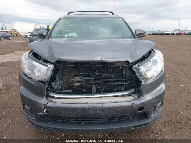 12702159 :رقم المزاد ، 5TDJKRFH1FS156103 vin ، 2015 Toyota Highlander Xle مزاد بيع