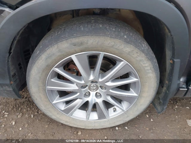 12702159 :رقم المزاد ، 5TDJKRFH1FS156103 vin ، 2015 Toyota Highlander Xle مزاد بيع