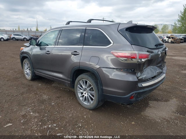 12702159 :رقم المزاد ، 5TDJKRFH1FS156103 vin ، 2015 Toyota Highlander Xle مزاد بيع