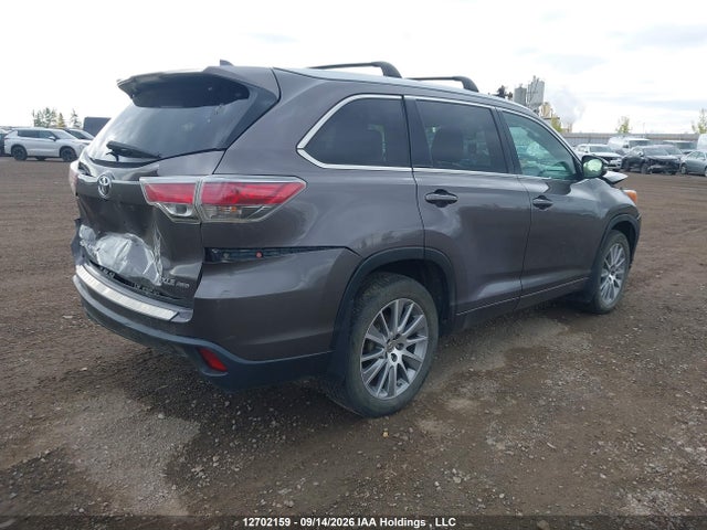 12702159 :رقم المزاد ، 5TDJKRFH1FS156103 vin ، 2015 Toyota Highlander Xle مزاد بيع