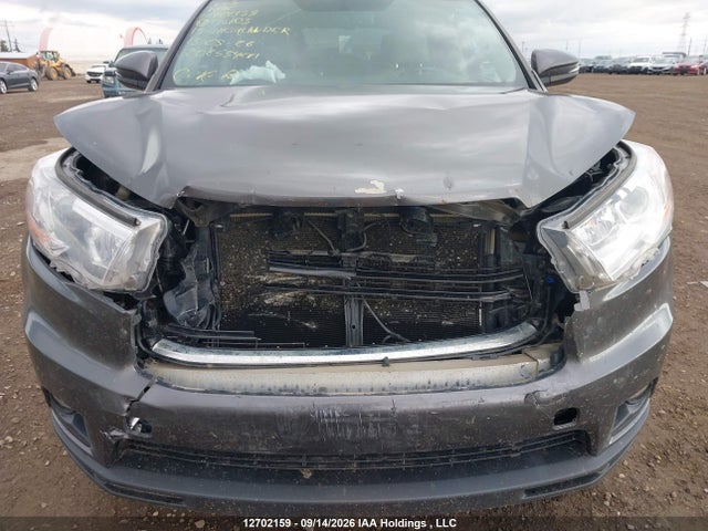 12702159 :رقم المزاد ، 5TDJKRFH1FS156103 vin ، 2015 Toyota Highlander Xle مزاد بيع