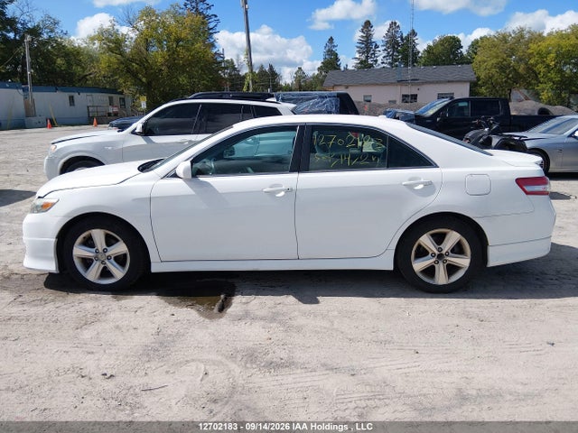 12702183 :رقم المزاد ، 4T1BF3EK4BU659645 vin ، 2011 Toyota Camry مزاد بيع