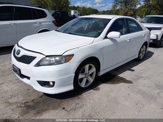 12702183 :رقم المزاد ، 4T1BF3EK4BU659645 vin ، 2011 Toyota Camry مزاد بيع