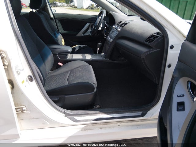 12702183 :رقم المزاد ، 4T1BF3EK4BU659645 vin ، 2011 Toyota Camry مزاد بيع