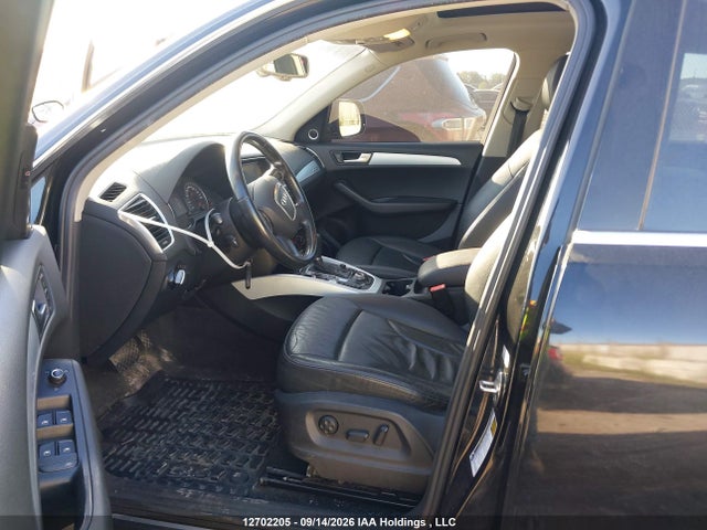 12702205 :رقم المزاد ، WA1LKCFPXBA082307 vin ، 2011 Audi Q5 3.2 Premium مزاد بيع