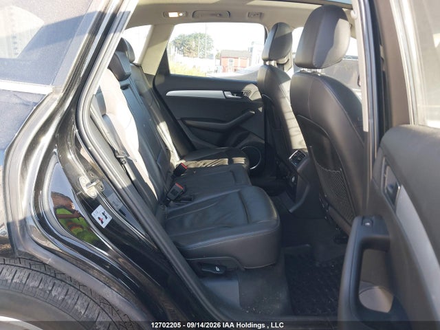 12702205 :رقم المزاد ، WA1LKCFPXBA082307 vin ، 2011 Audi Q5 3.2 Premium مزاد بيع