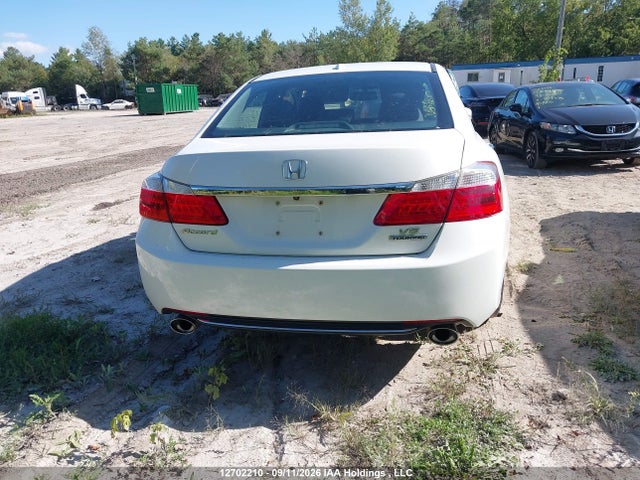 Продажа на аукционе авто 2015 Honda Accord Touring, vin: 1HGCR3F99FA801668, номер лота: 12702210