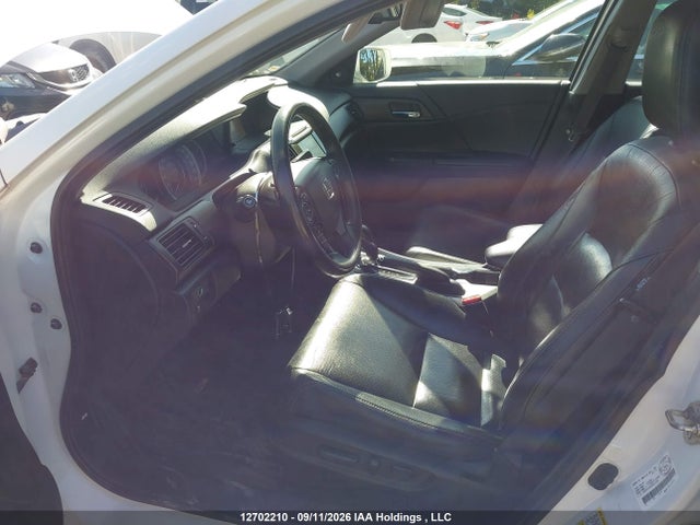Продажа на аукционе авто 2015 Honda Accord Touring, vin: 1HGCR3F99FA801668, номер лота: 12702210