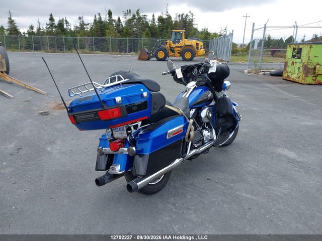 12702227 :رقم المزاد ، 5HD1FC4148Y675085 vin ، 2008 Harley-davidson Flhtcui مزاد بيع
