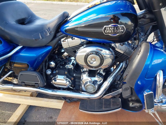 12702227 :رقم المزاد ، 5HD1FC4148Y675085 vin ، 2008 Harley-davidson Flhtcui مزاد بيع