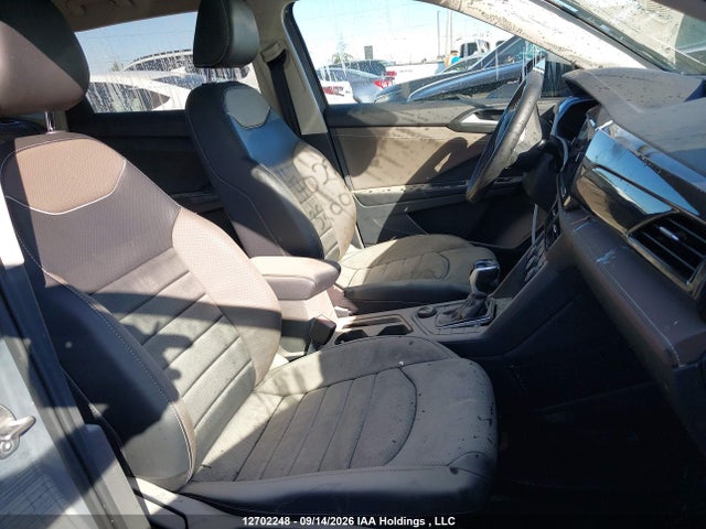 Продажа на аукционе авто 2023 Volkswagen Taos Sel, vin: 3VV2X7B25PM320032, номер лота: 12702248