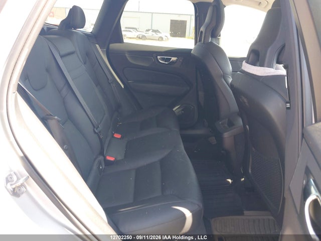 Продаж на аукціоні авто 2018 Volvo Xc60 T5 Momentum, vin: YV4102RK4J1027330, номер лоту: 12702250