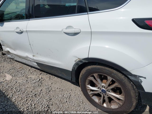 Продажа на аукционе авто 2017 Ford Escape Se, vin: 1FMCU0GD6HUD46175, номер лота: 12702285