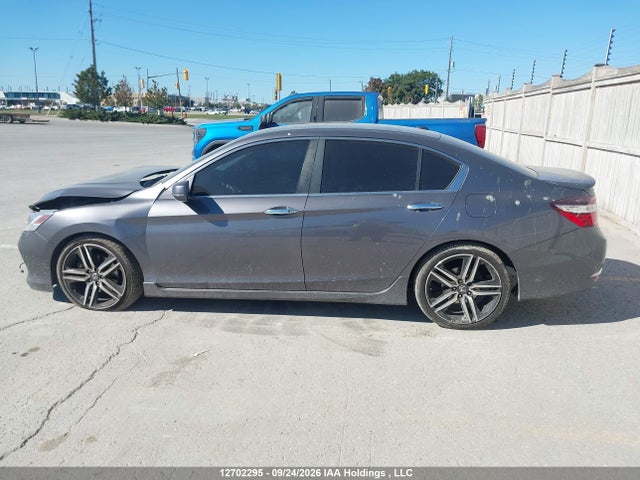 Honda Accord Touring 2017 1HGCR2F08HA807475 Image 15