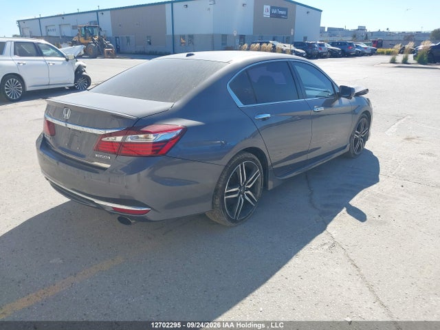 Honda Accord Touring 2017 1HGCR2F08HA807475 Image 4