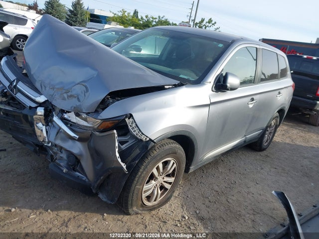 Продаж на аукціоні авто 2018 Mitsubishi Outlander Es, vin: JA4AZ2A32JZ602548, номер лоту: 12702320