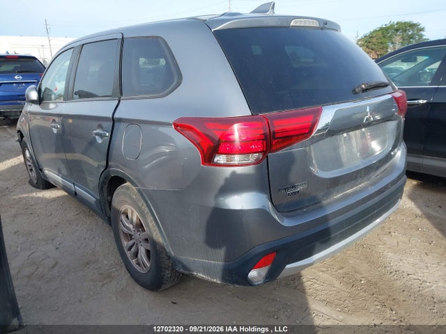 Продаж на аукціоні авто 2018 Mitsubishi Outlander Es, vin: JA4AZ2A32JZ602548, номер лоту: 12702320