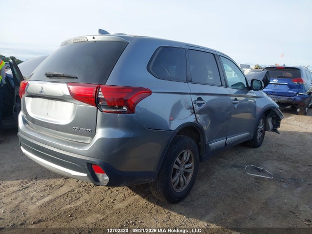 Продаж на аукціоні авто 2018 Mitsubishi Outlander Es, vin: JA4AZ2A32JZ602548, номер лоту: 12702320