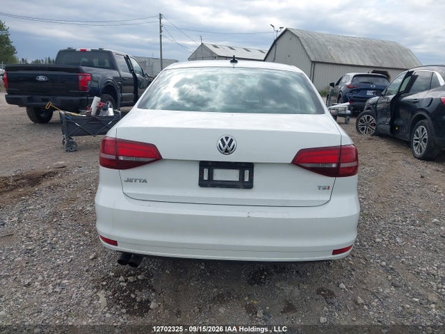 Volkswagen Jetta 2016 3VWL07AJXGM413917 Image 16