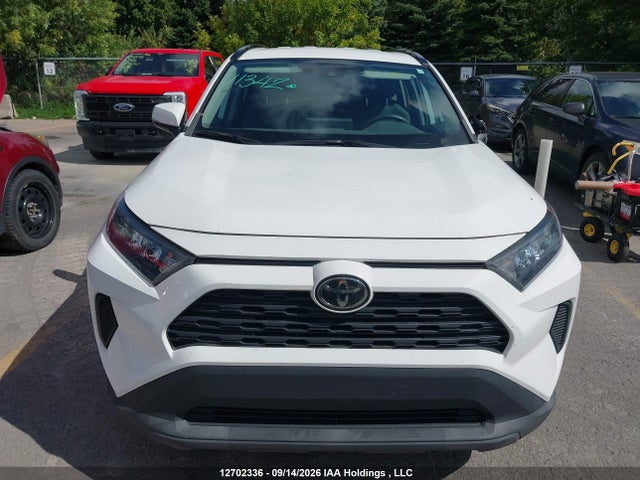 2020 Toyota Rav4 Le მანქანა იყიდება აუქციონზე, vin: 2T3B1RFV4LC104425, აუქციონის ნომერი: 12702336